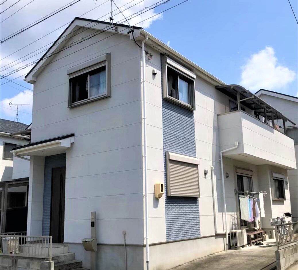 愛知県清須市のお客様の木造アスファルトシングル材屋根2階建て